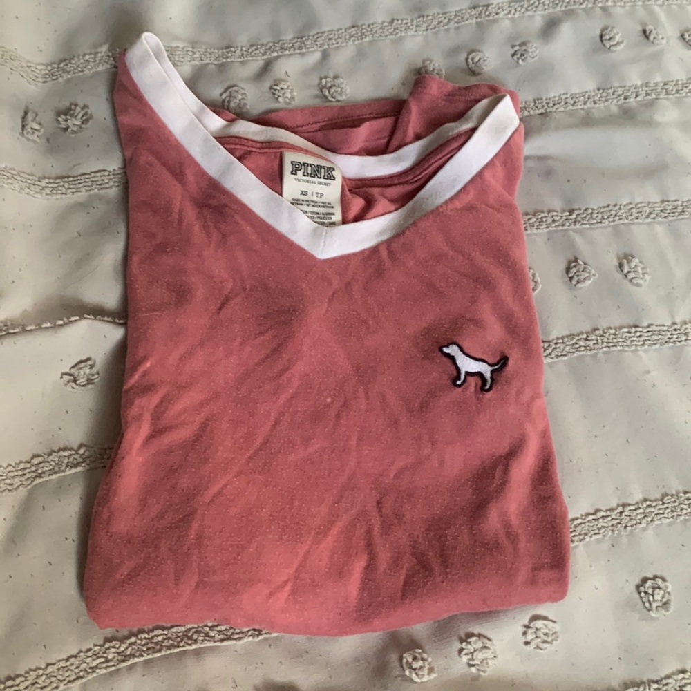 xs pink t-shirt